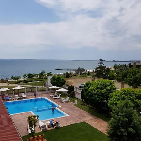 Apartcomplex Rich 3 *